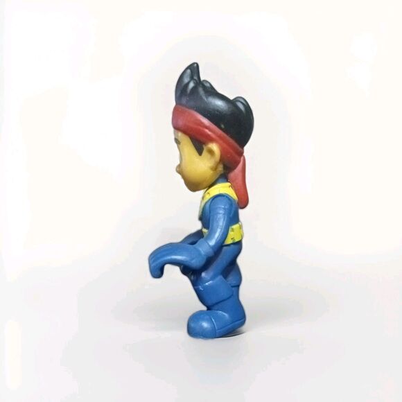 Disney Jake and The Never Land Pirates Jake 3" Collectible Mini Figure - Picture 2 of 3